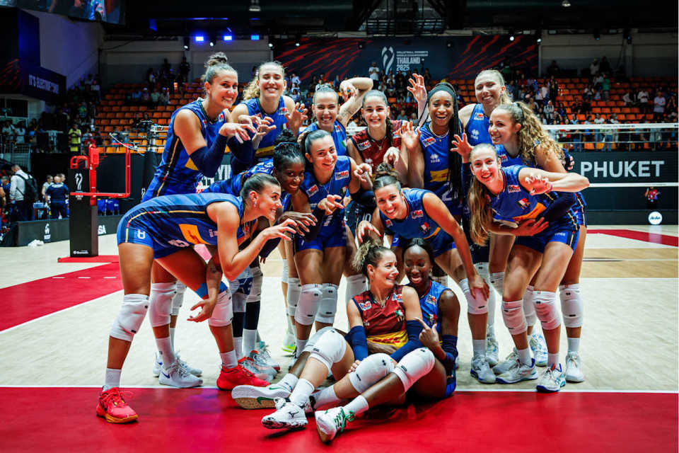 开花, 弱分明的比, 尼亚女排磕 开花, 弱分明的比, 尼亚女排磕