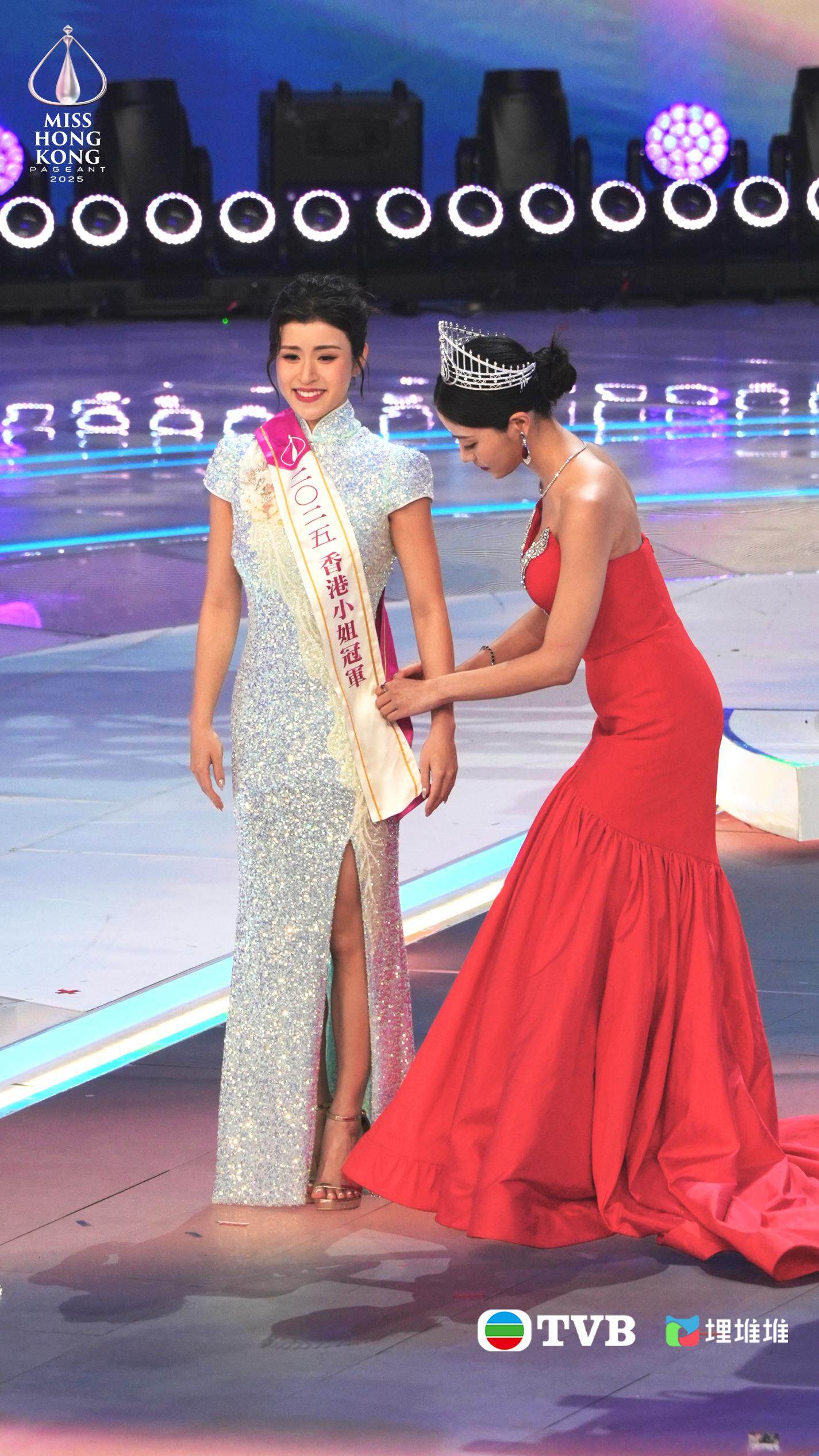 岁加入香港, 香港小姐 岁加入香港, 香港小姐