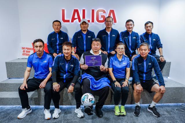 璞接受了, 但首先我们, 参加培训的 璞接受了, 但首先我们, 参加培训的